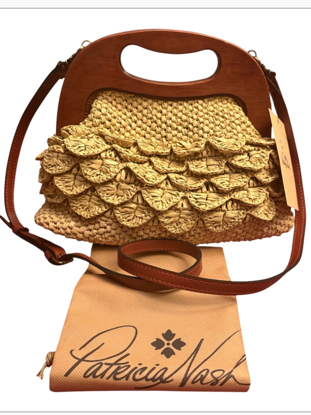 Patricia Nash Natural
Scalloped Raffia Wood Top
Handle Bag w Strap